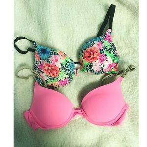 PINK/VICTORIAS SECRET BRAS SIZE 32A